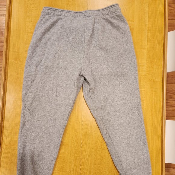 Gray Reebok Sweatpants (Large) - Picture 2 of 4
